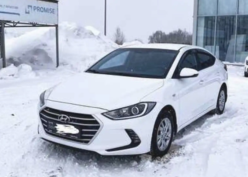 Лобовое стекло от Hyundai Elantra
